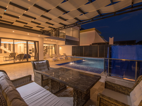  gece  -  Kasım
  | Kalkan Kördere'de Lüks ve Romantik Isıtmalı Havuzlu Villa Deneyimi